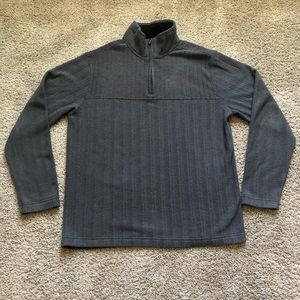 Axcess a Claiborne Company men's long sleeve 1/4 zip mock neck gray pullover